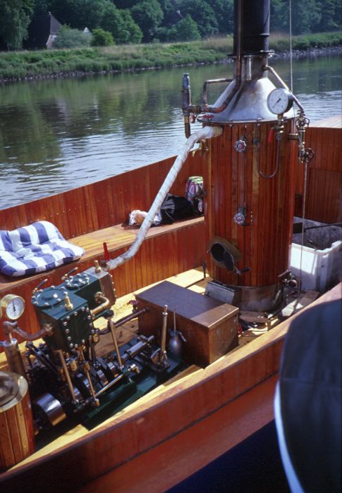 Steamboat Heihoo - Picture 3 - taken by Rainer Radow