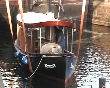 steam boat: Emma by Rainer Radow