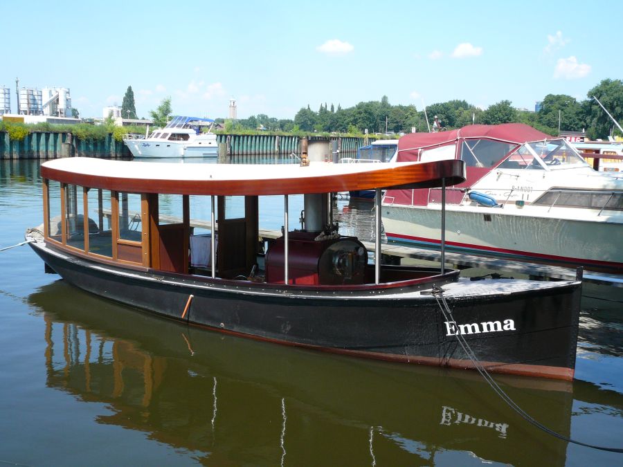 steam boat: Emma by Rainer Radow